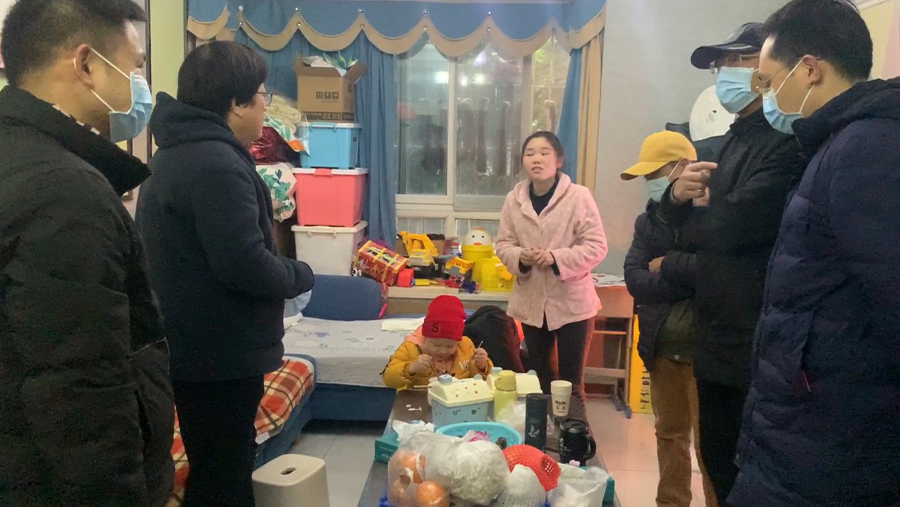 春風(fēng)行動(dòng)之走訪慰問(wèn)員工.jpg